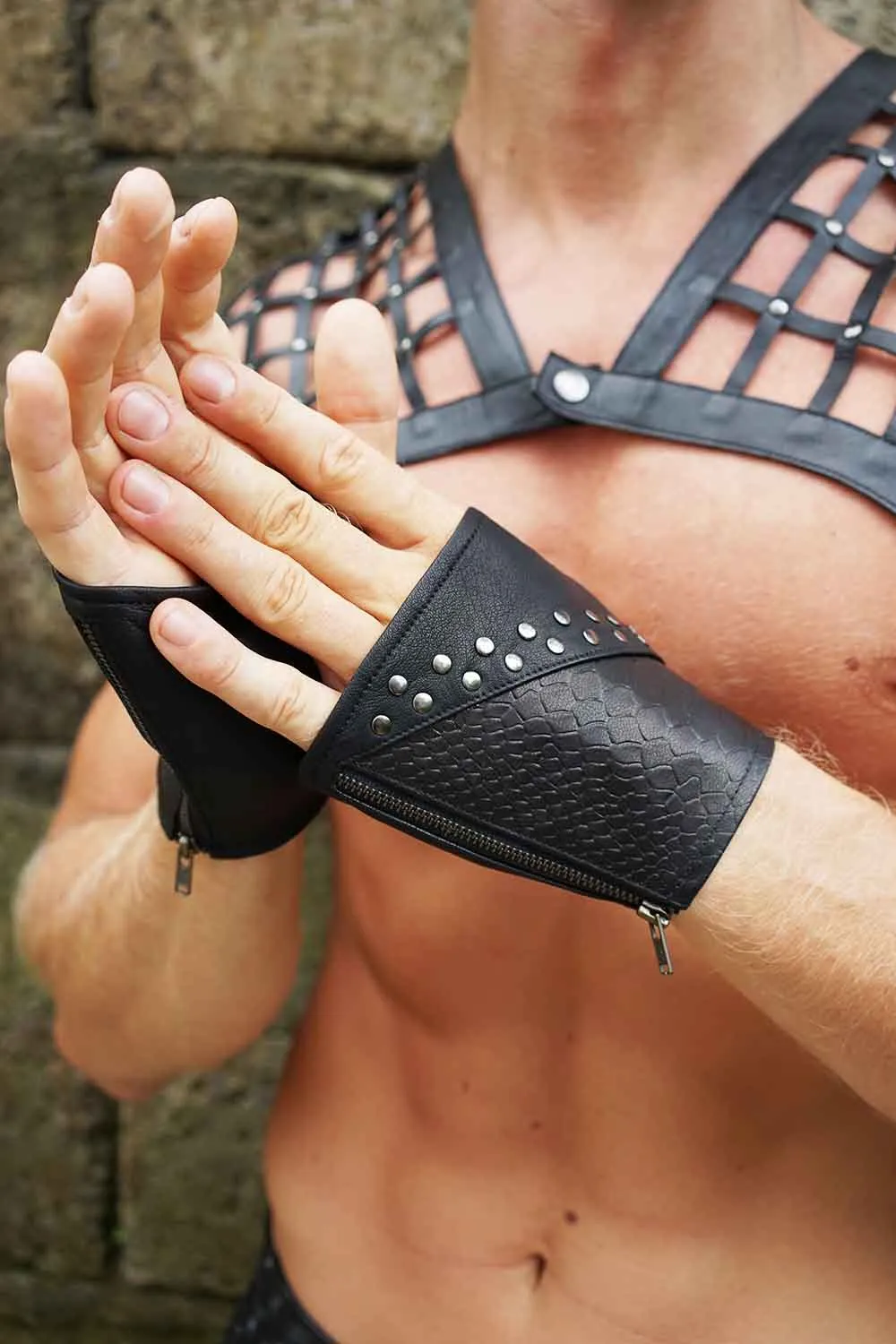 Anubis Fingerless Leather Gloves